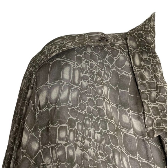 Equipment Femme Silk Snake Print Shirt Blouse Button Front Medium Brown Gray - Picture 5 of 11